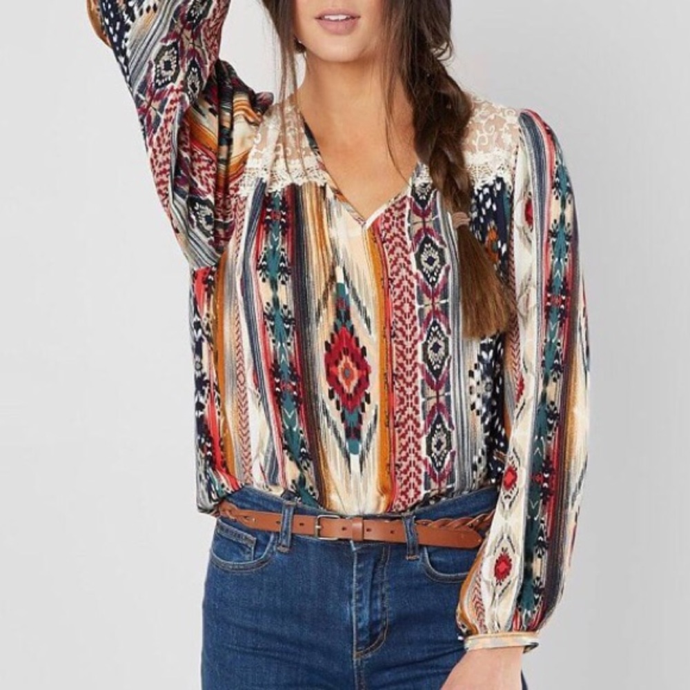 Gimmicks boutique blouse.